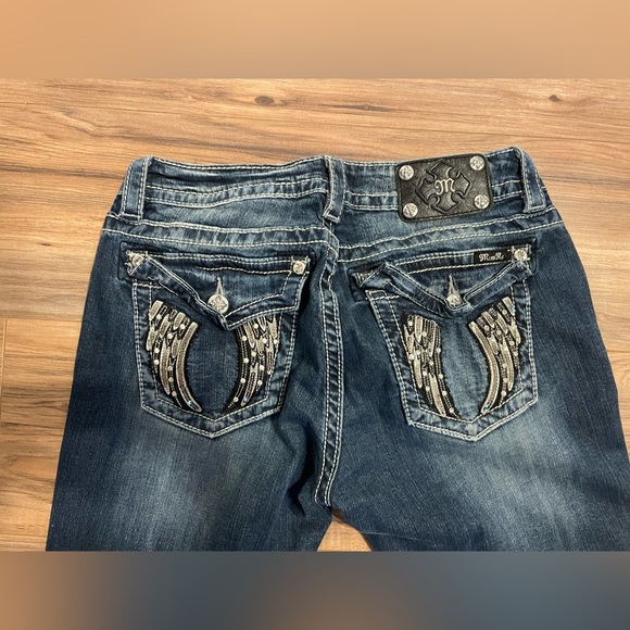 Miss Me Jeans - Picture 1 of 6